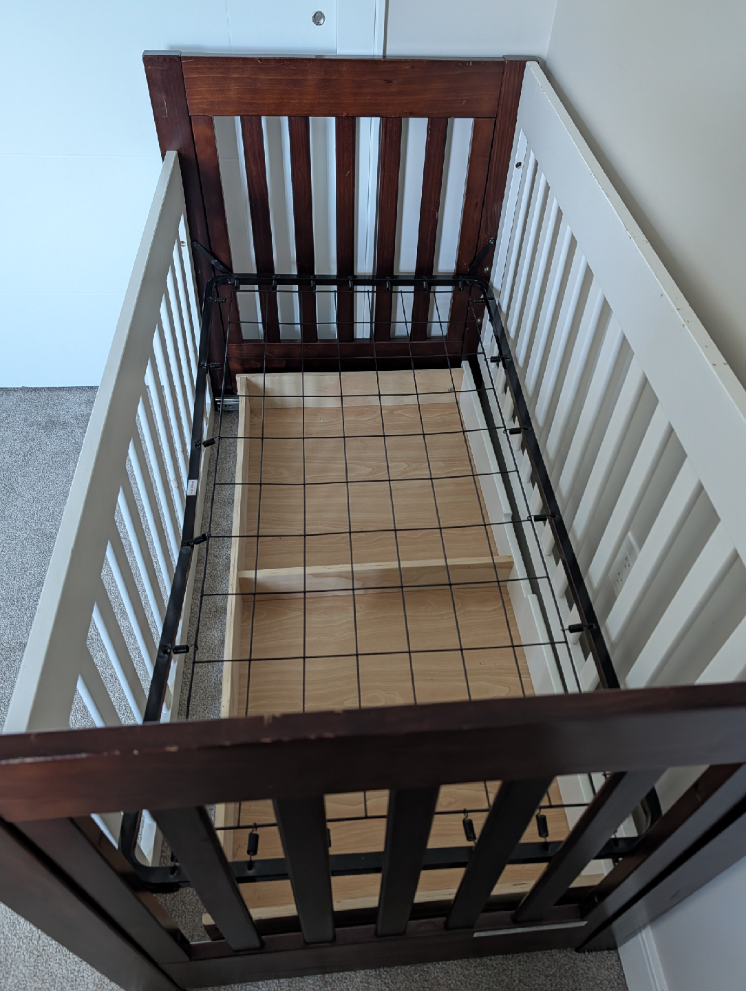Height adjustable convertible Crib - White & Dark Wood 🧡 - photo 2