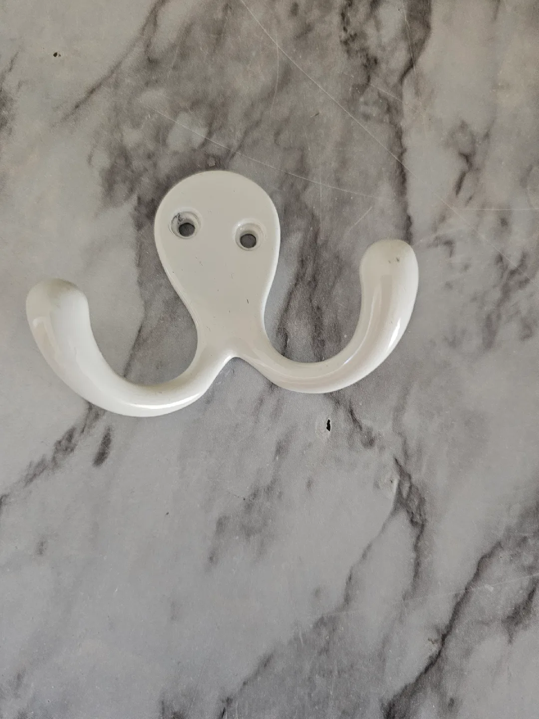 White Metal Wall Mounted Hooks image indicator(2)