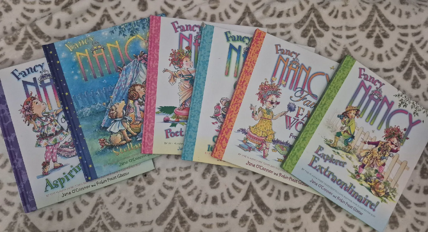 Fancy Nancy Bountiful Box of Books Set image indicator(3)