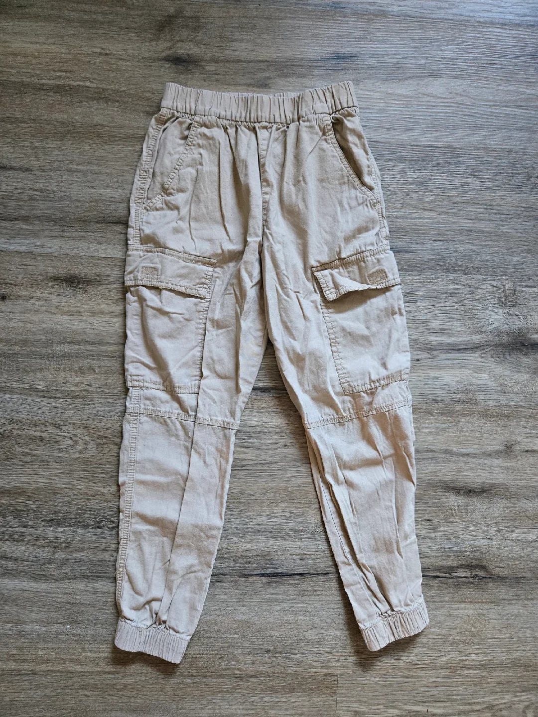 H&M kids Beige Cargo Pants size 8/9y thumbnail