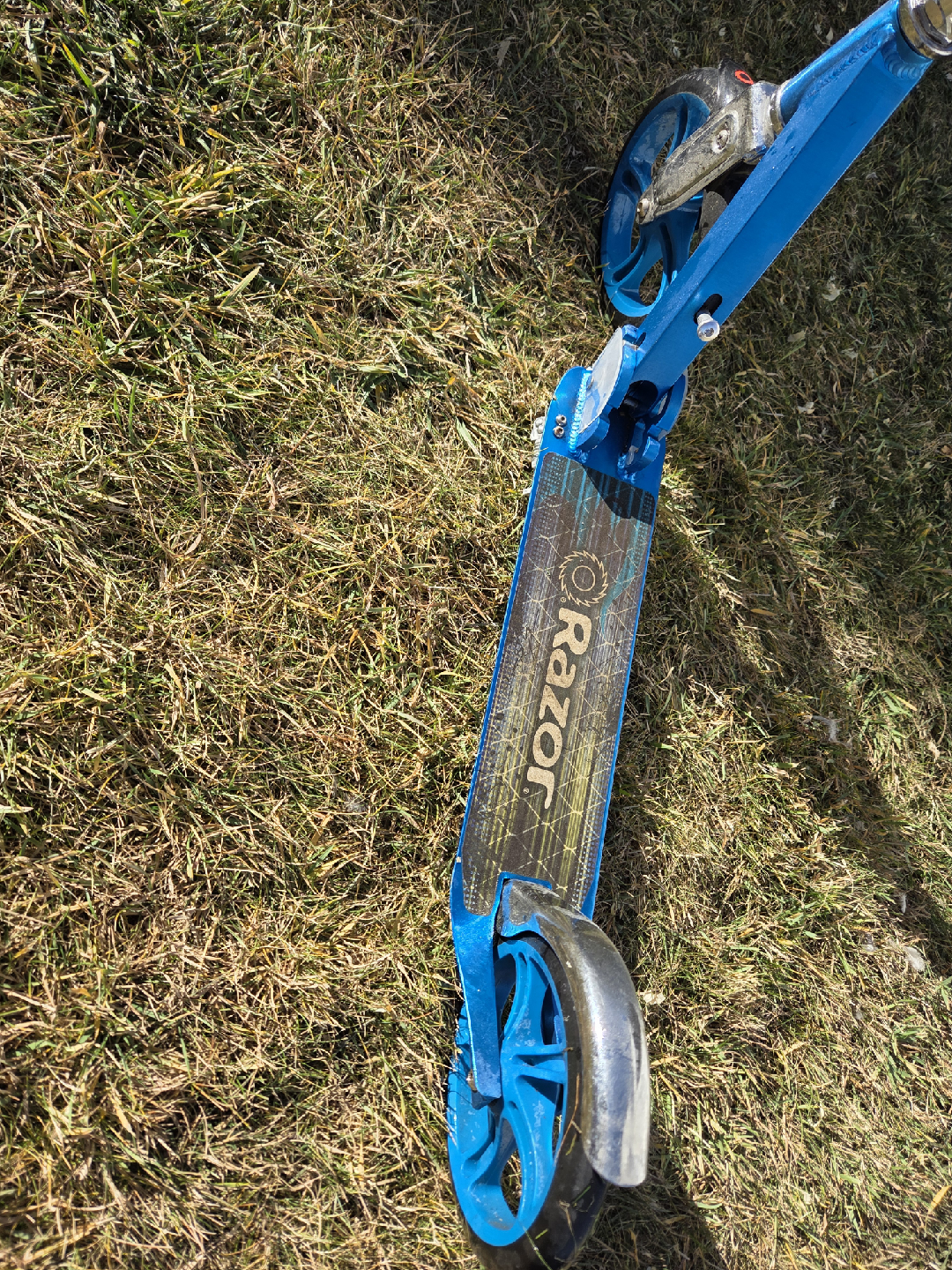 Razor Blue Scooter - photo 3