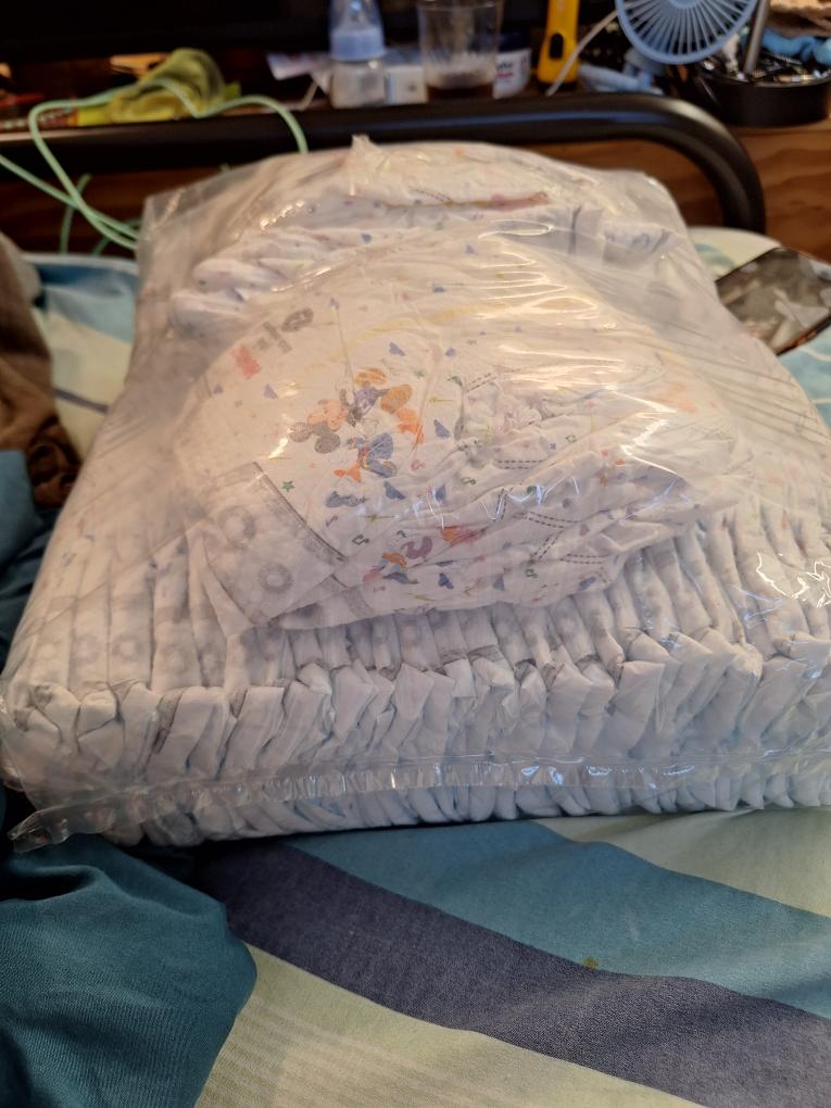 Huggies Little Snugglers Diapers Size 2
