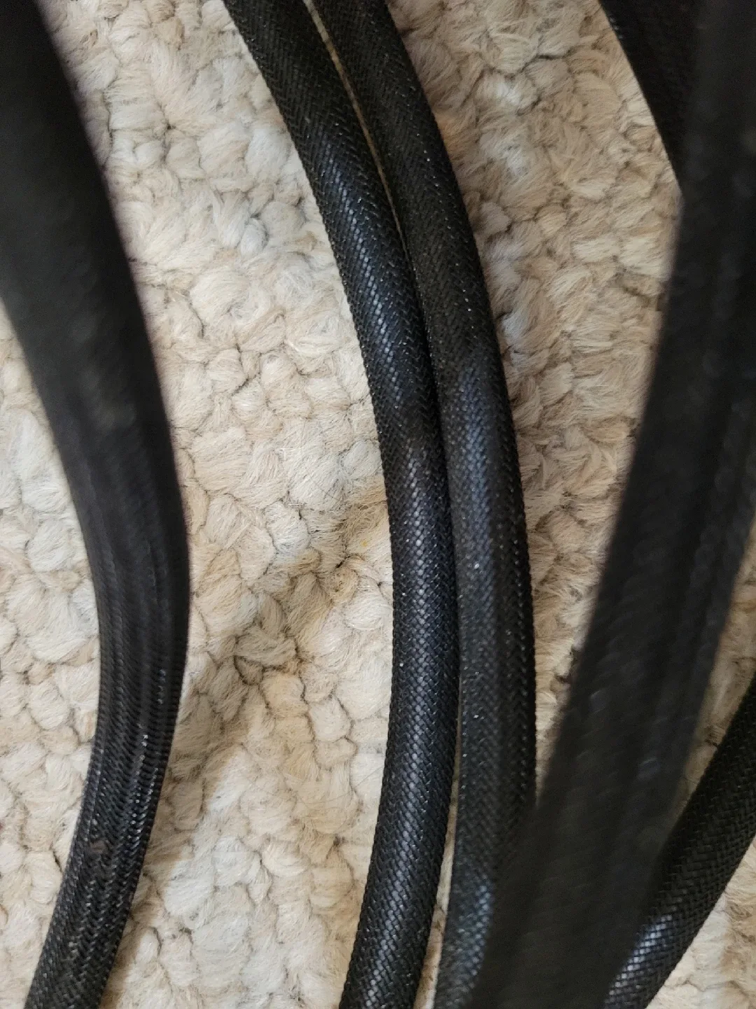 Black HDMI Cable image indicator(4)