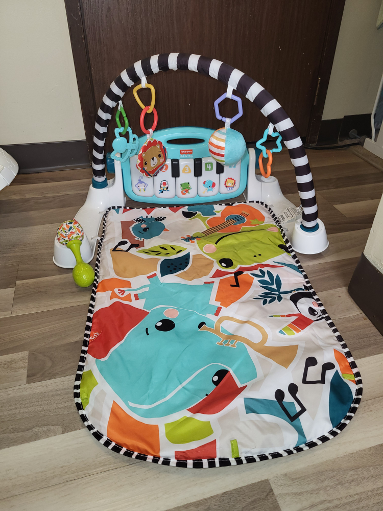 Fisher-Price Deluxe Kick & Play Piano Gym