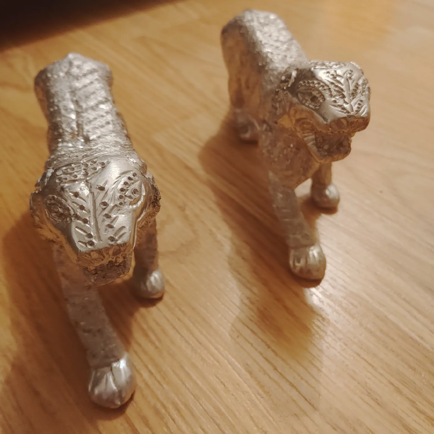 Silver Tiger Figurines image indicator(7)