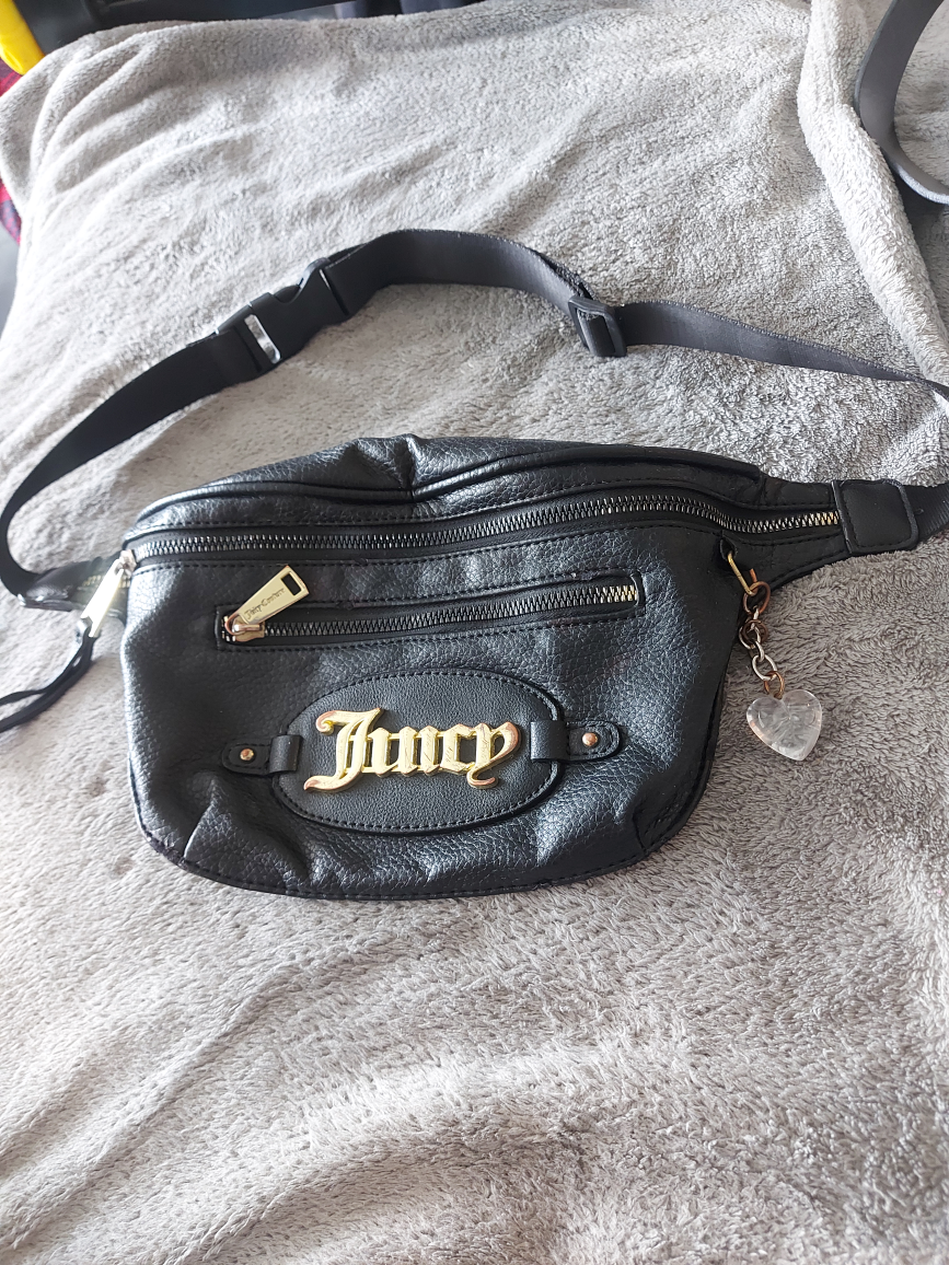 ***JUICY COUTURE~FANNY PACK***