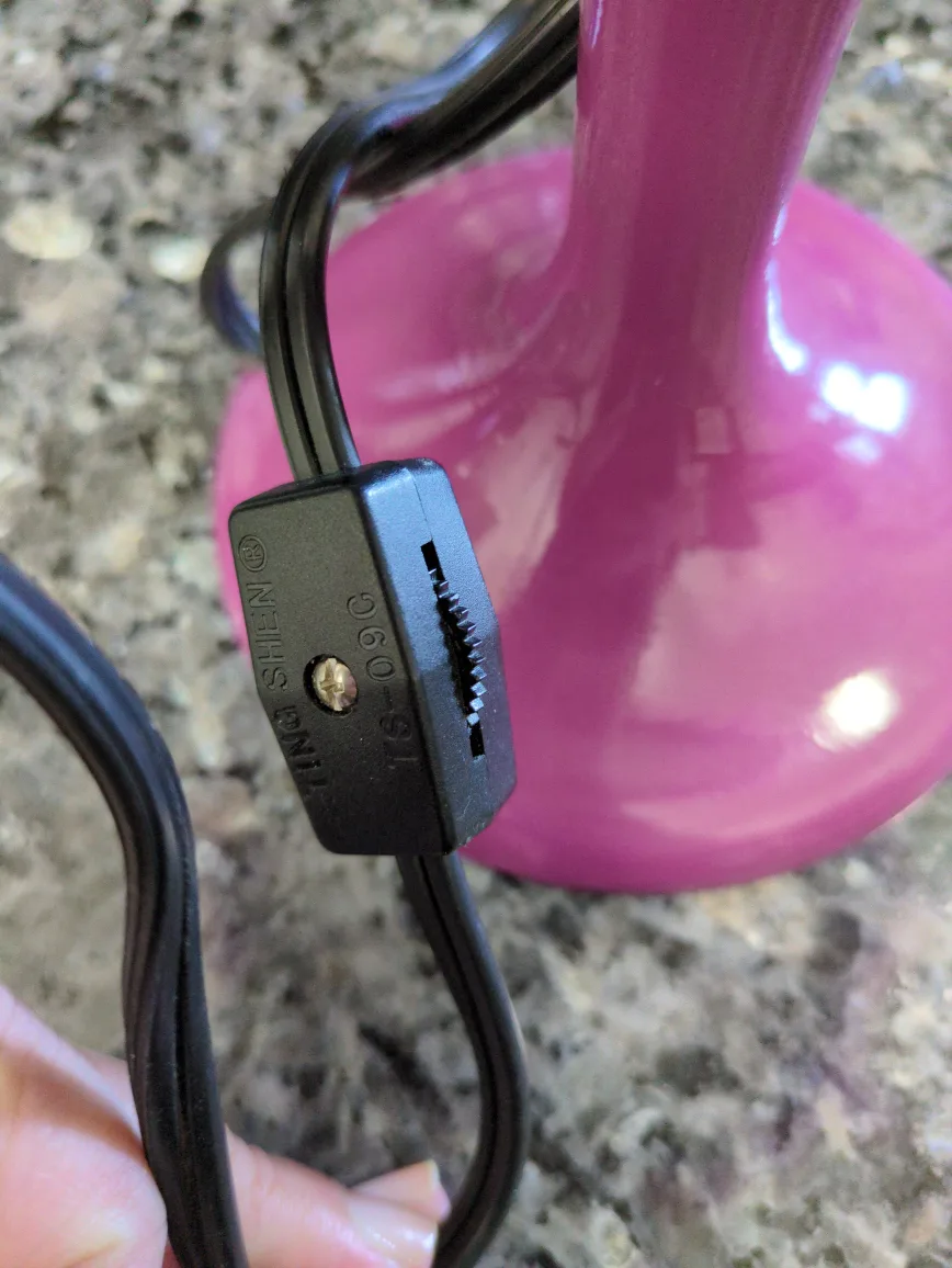 Purple Feathered Table Lamp image indicator(3)