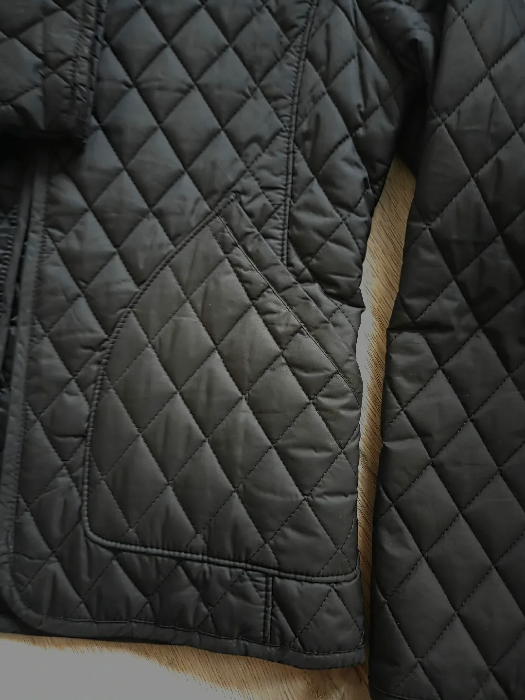 Banana Republic Petite Black Quilted Jacket image indicator(4)