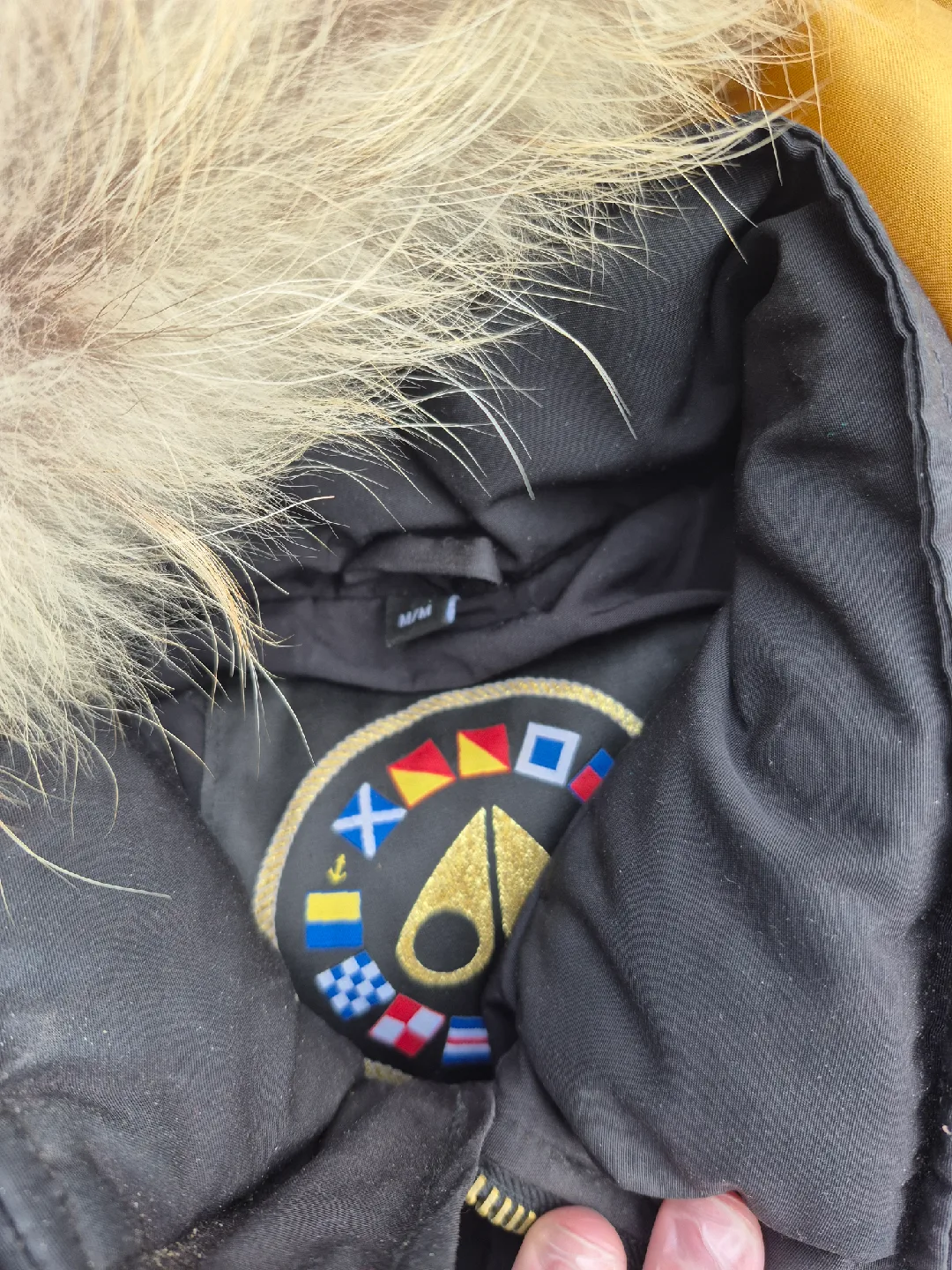 Moose Knuckles Down Parka - Size M image indicator(3)