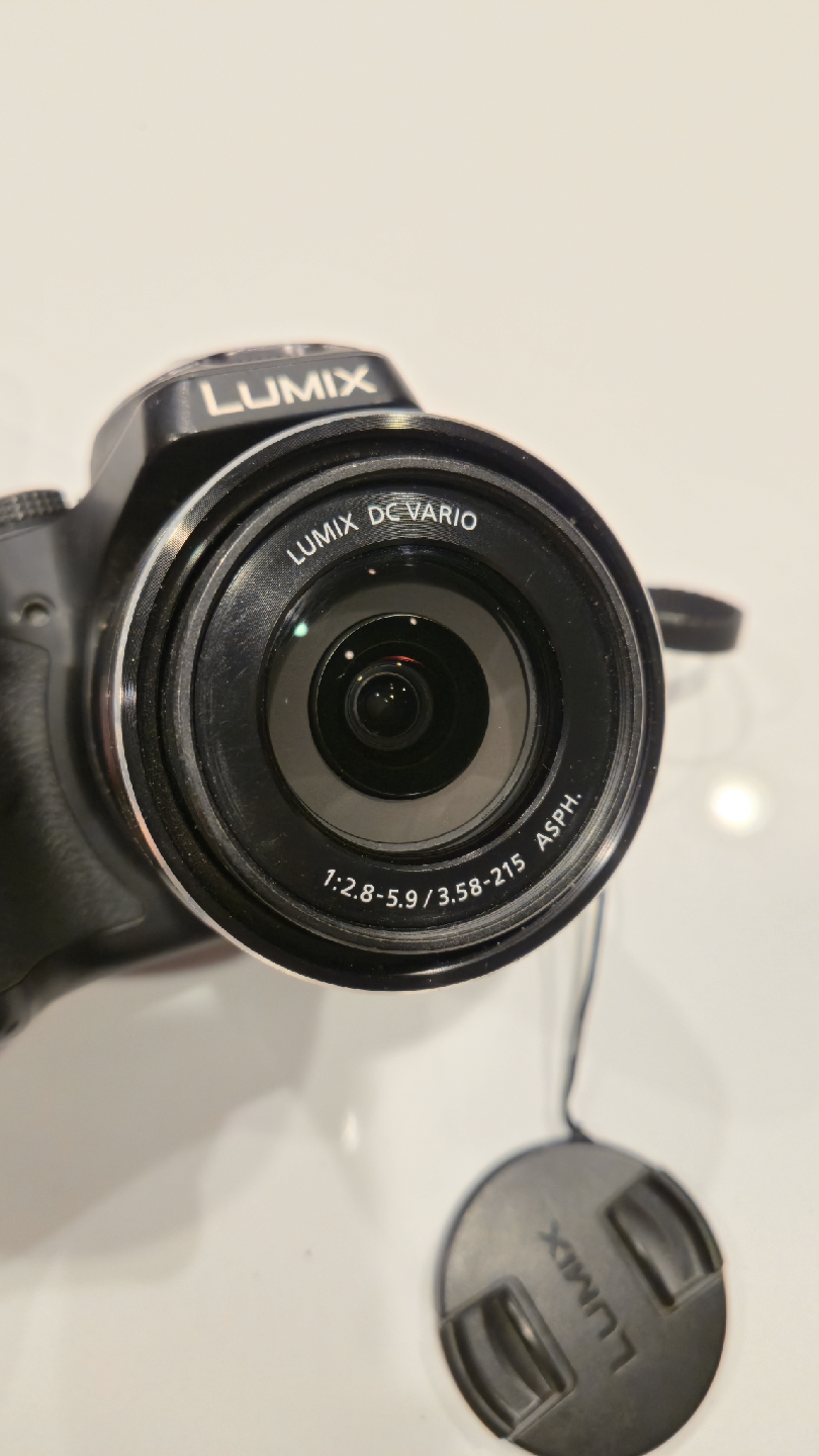 Panasonic Lumix DMC-FZ70 Digital Camera