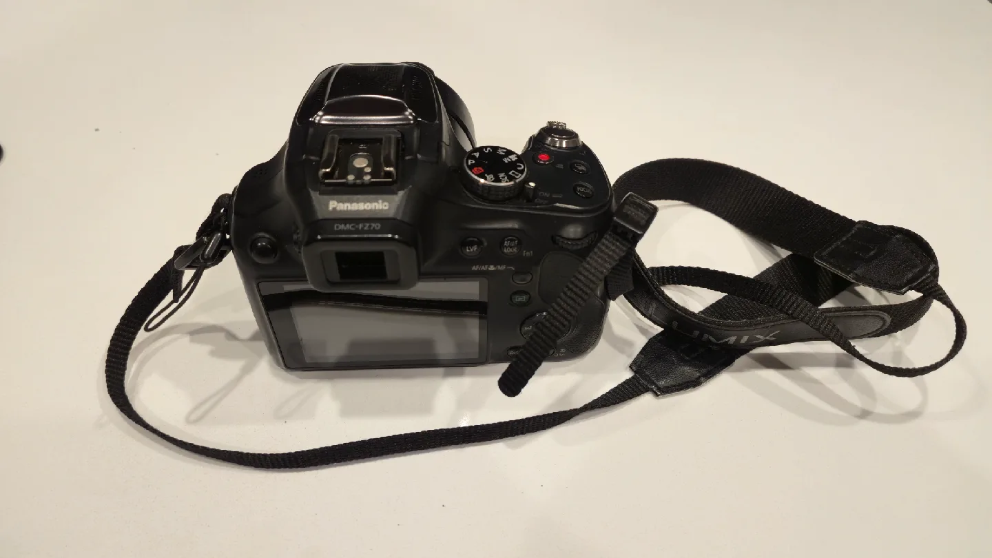 Panasonic Lumix DMC-FZ70 Digital Camera image indicator(5)