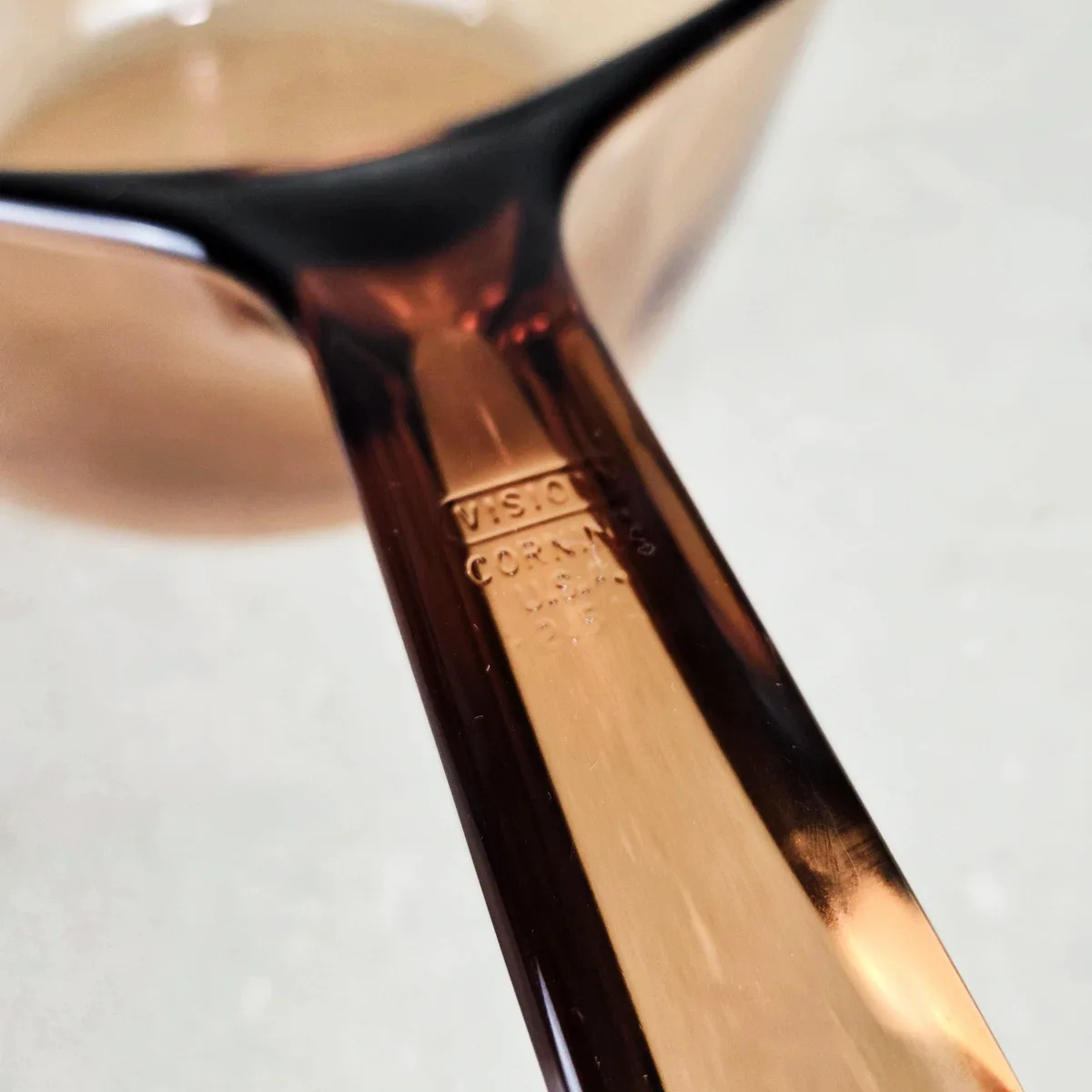 Corning Visions Amber 2.5 L Saucepan with Lid 🥕 image indicator(2)