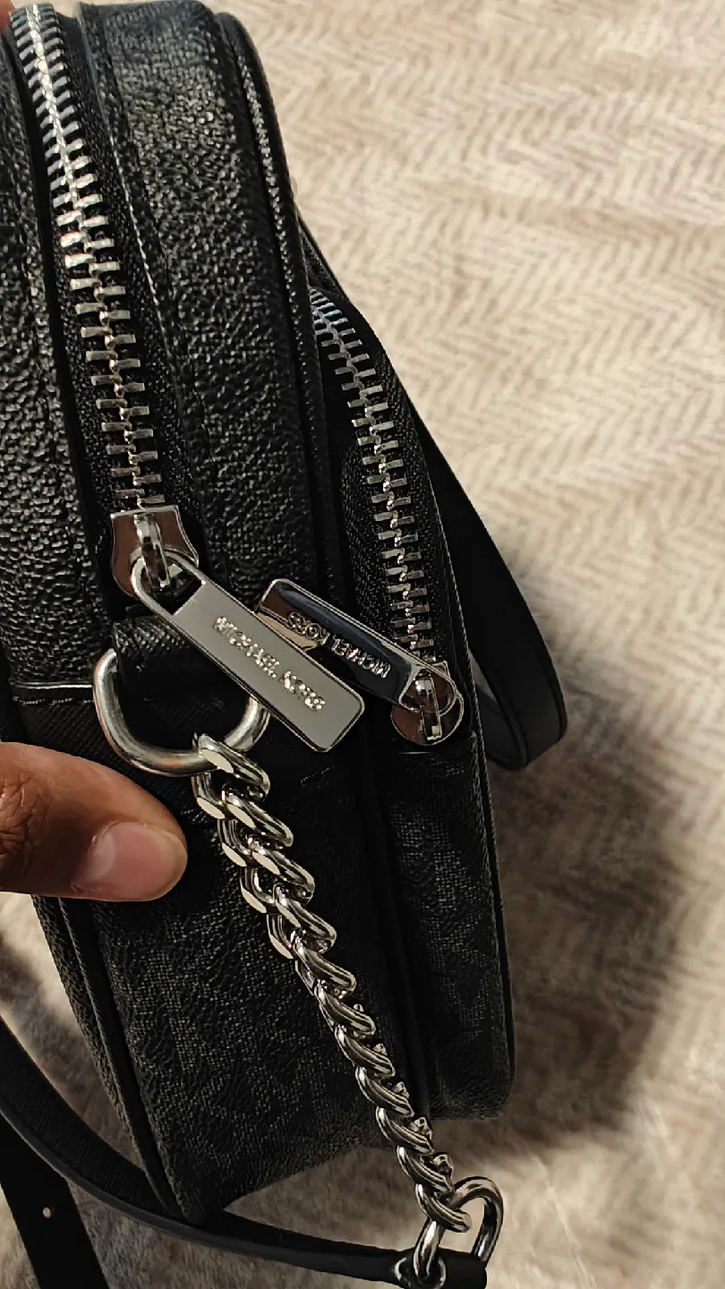 Micheal Kors Crossbody image indicator(4)