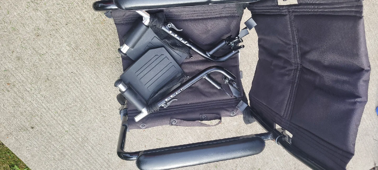 Drive Lightweight Wheelchair - Black image indicator(4)