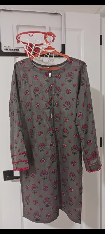 2piece suit shirt  pjama image indicator(2)