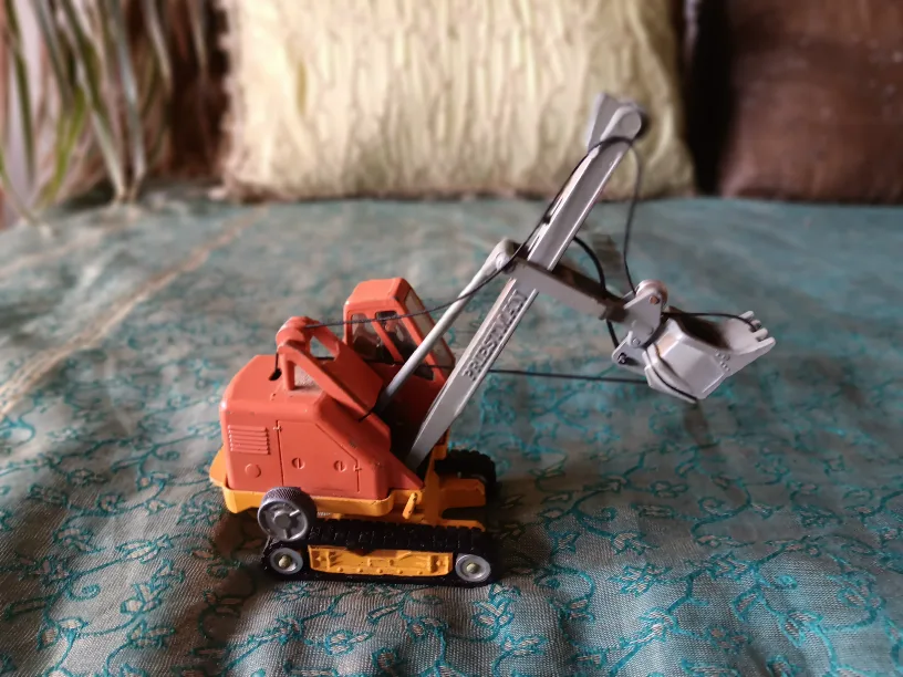 Vintage Priestman Cub Excavator Toy image indicator(2)