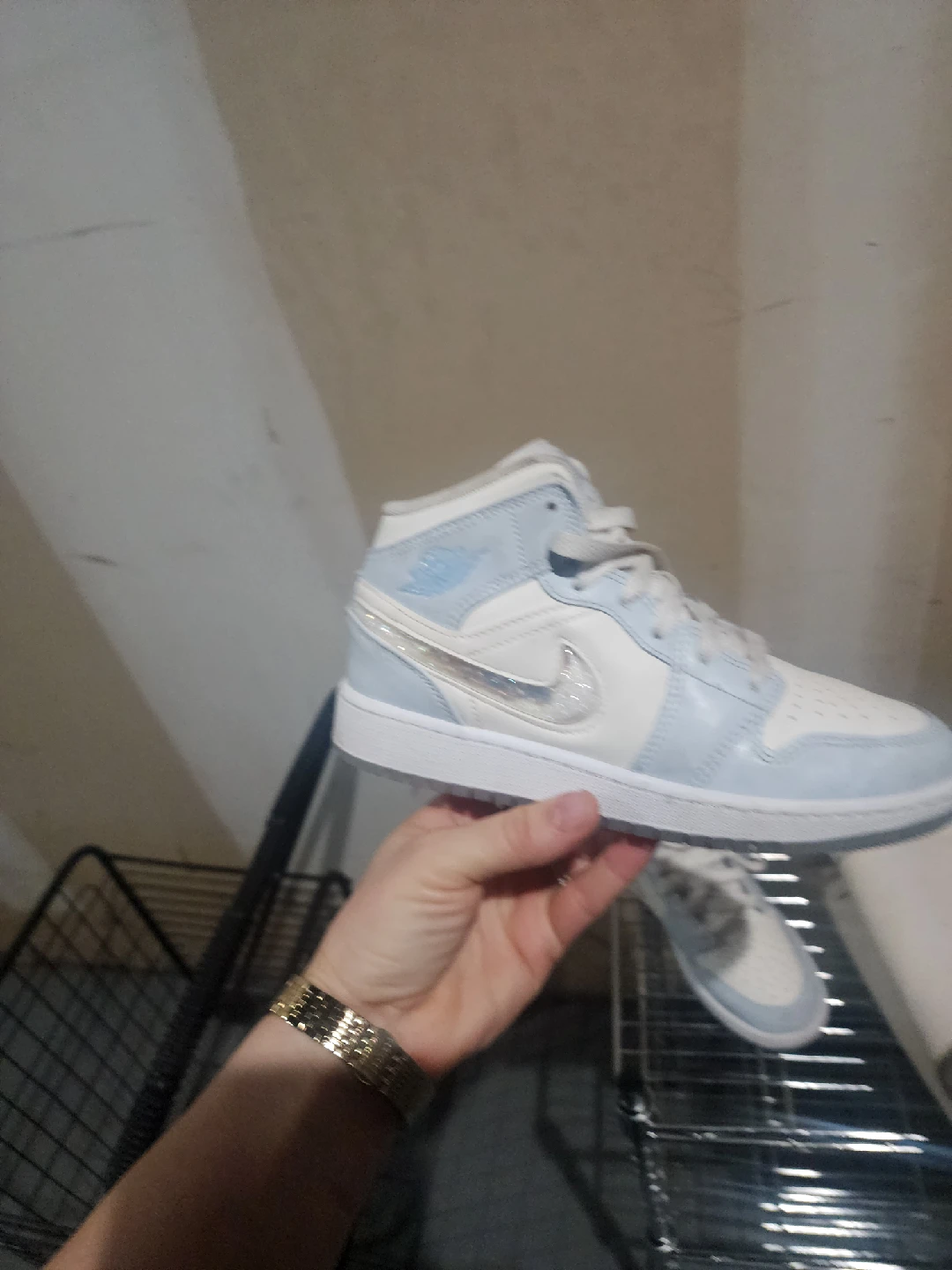 Nike Air Jordan 1 Mid Ice Blue - photo 3