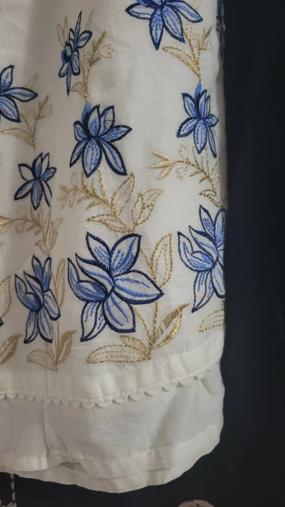 Ladies' dark blue & White Dress Set image indicator(3)