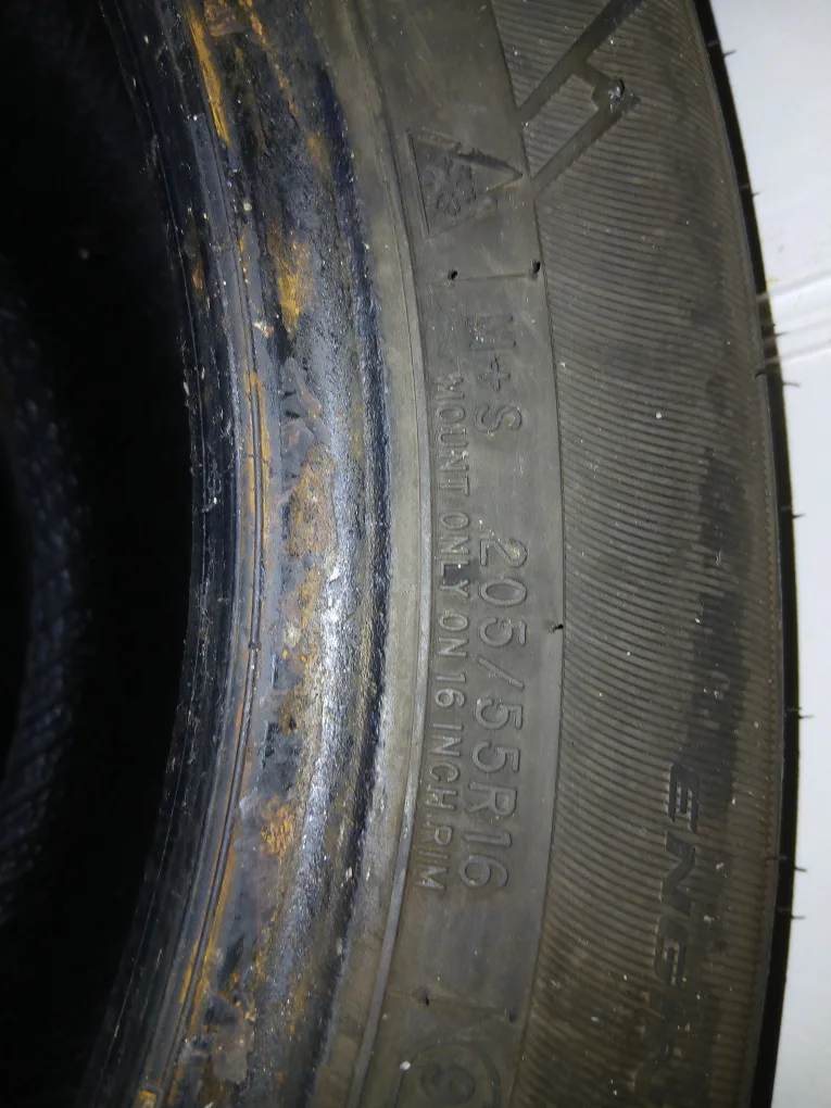 Winter Edge 205/55R16 Tires - Set of 4 image indicator(4)