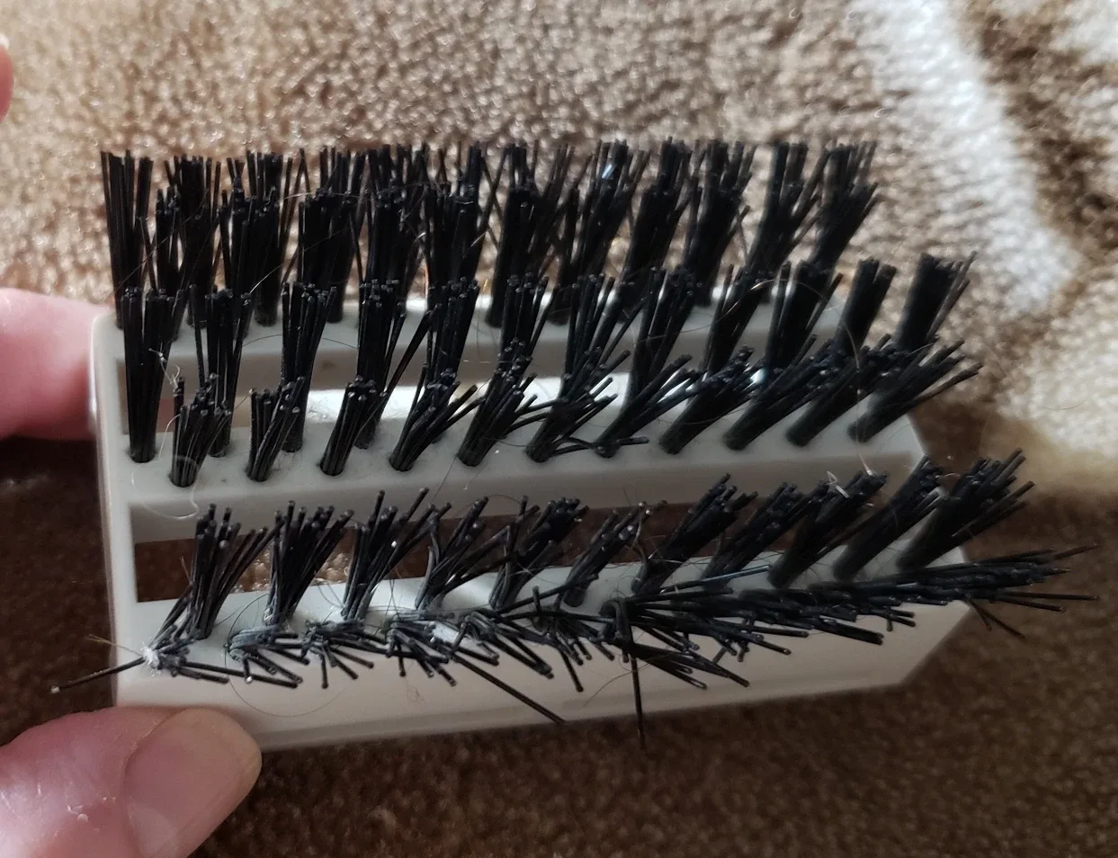 hair dryer brush thumbnail