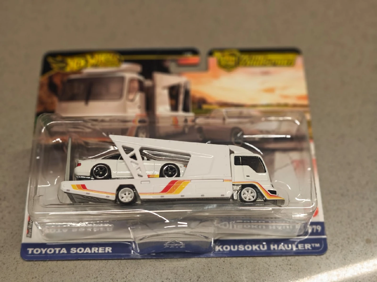 Hot Wheels Toyota Soarer Kousoku Hauler