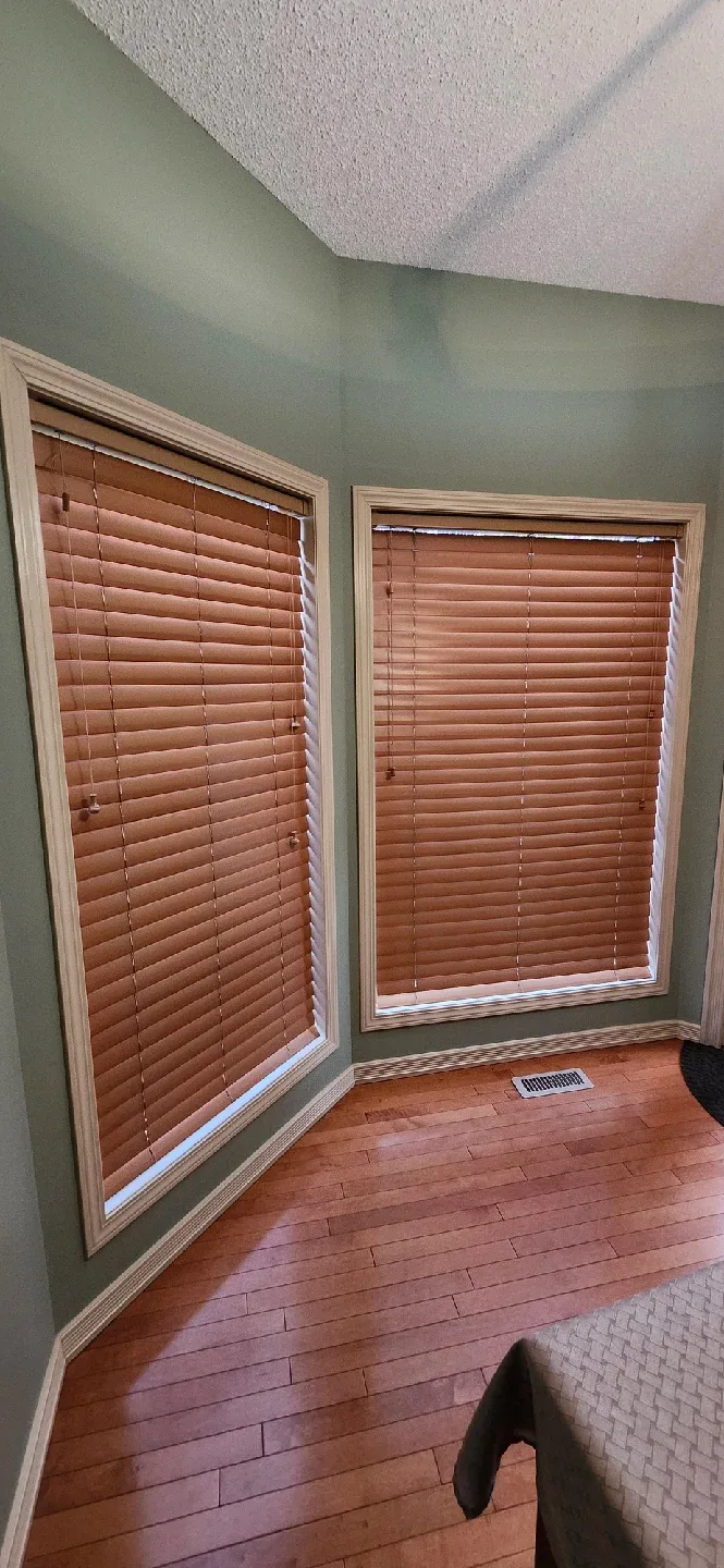 Wood Venetian Blinds image indicator(2)