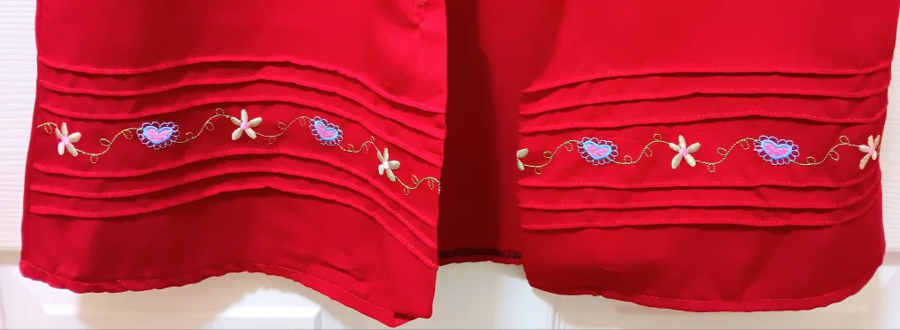 Women's Burgundy Embroidered Blouse Size Medium image indicator(3)