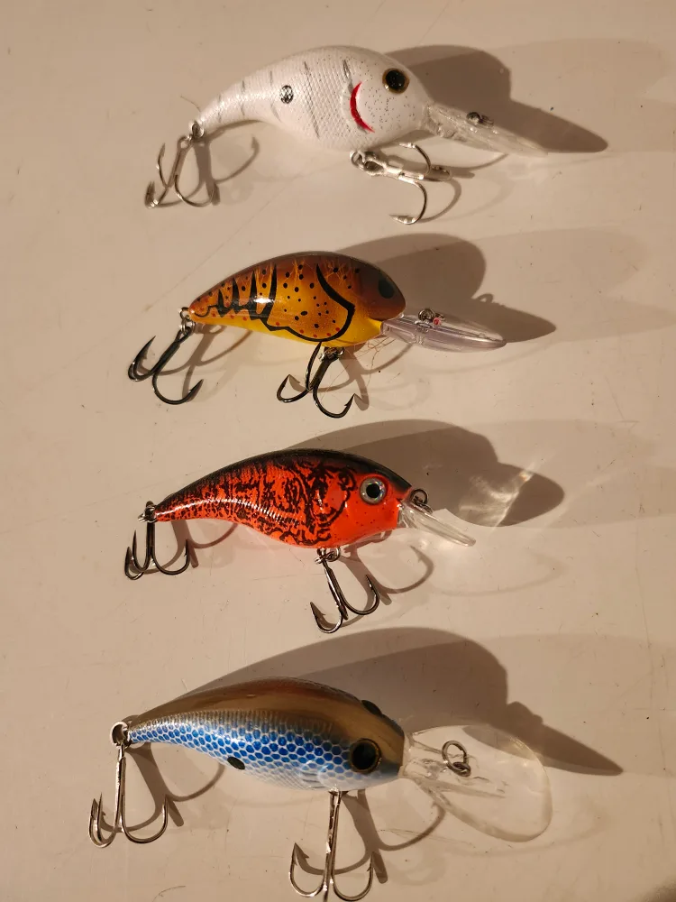 Fishing tackle, plano case & lures image indicator(3)