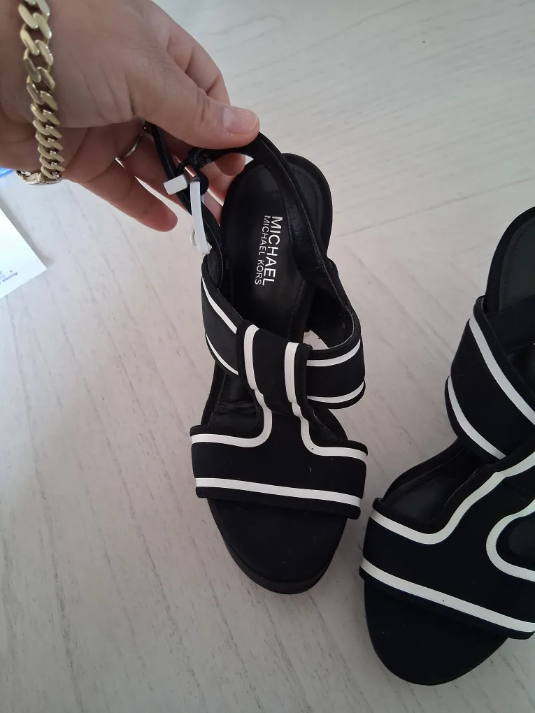 Michael Kors Black/White Heels image indicator(4)