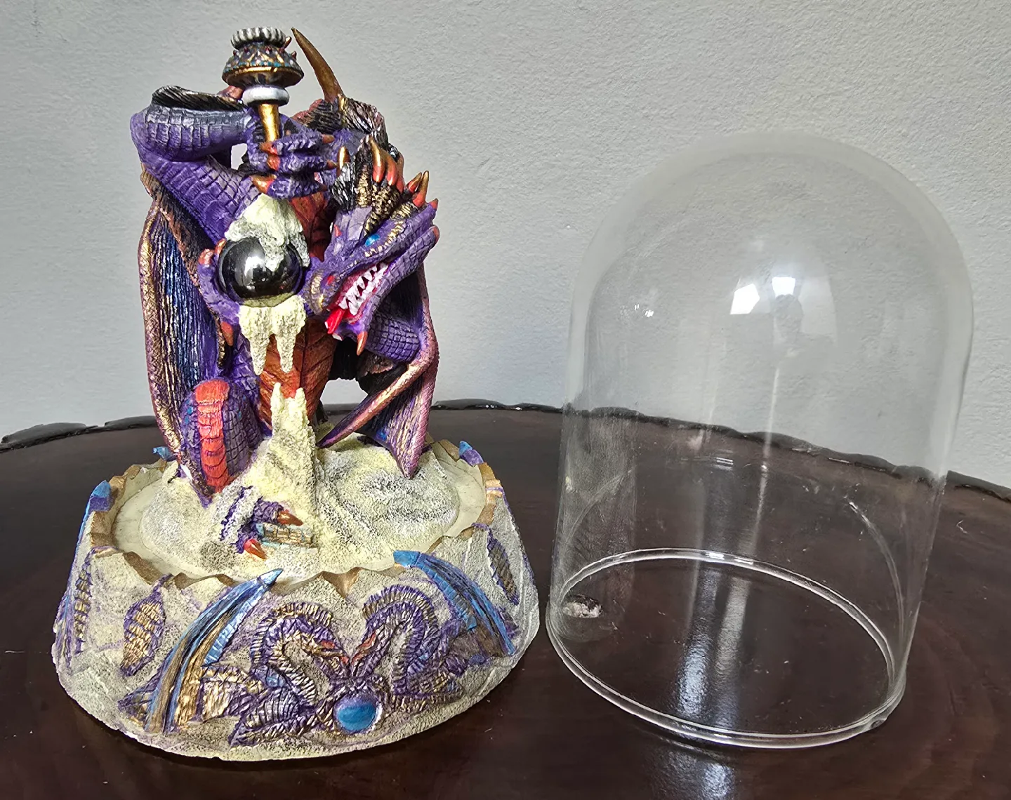 Dragon Figurine with Glass Dome image indicator(6)