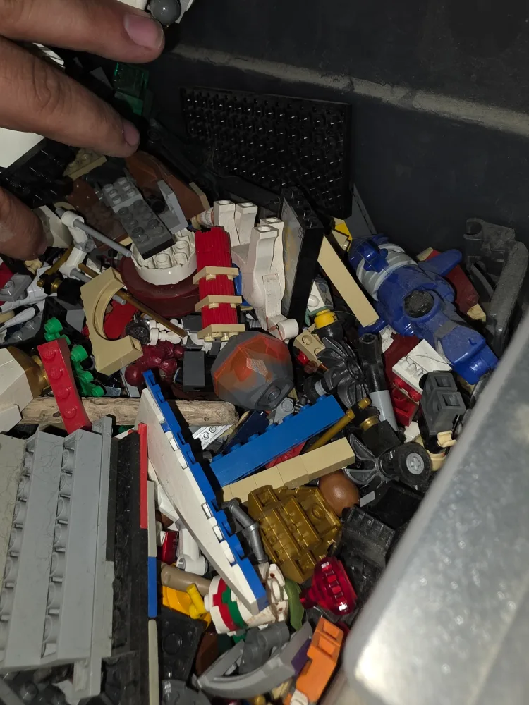 Lego Bricks and Minifigures Lot image indicator(8)