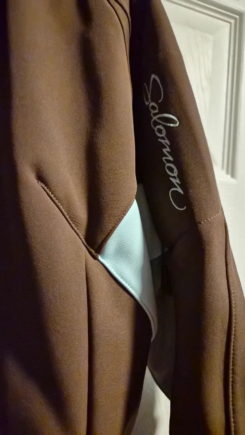 Salomon multi layered ski jacket with hood image indicator(2)