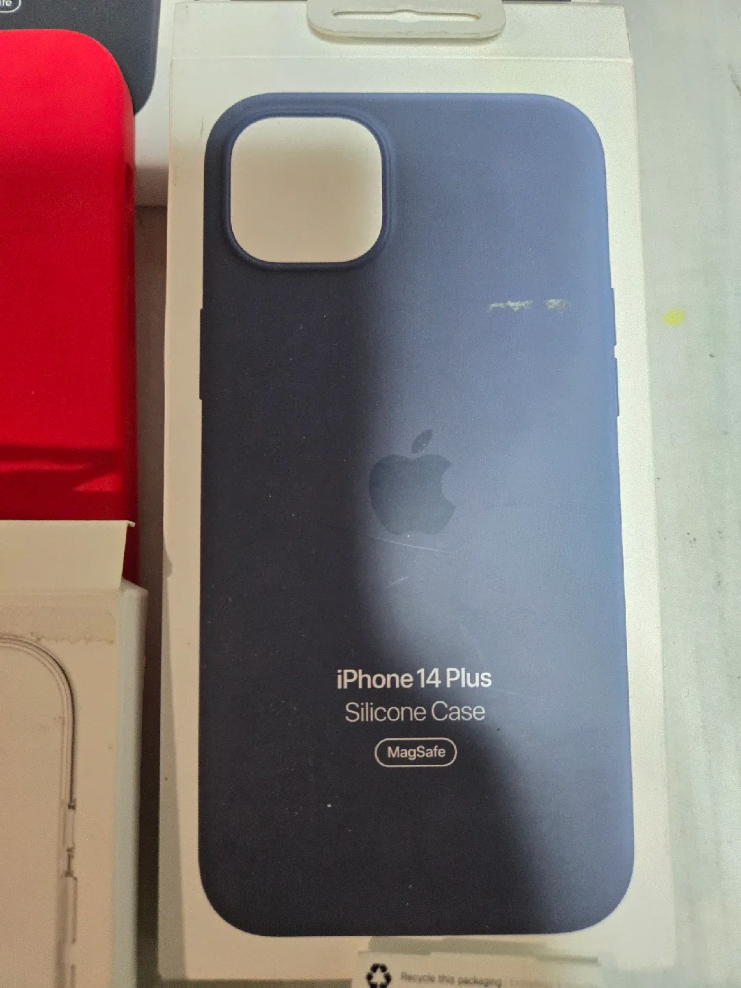 iPhone 14 Plus Otterbox Lifeproof Origin Apple Cases - MagSafe image indicator(6)