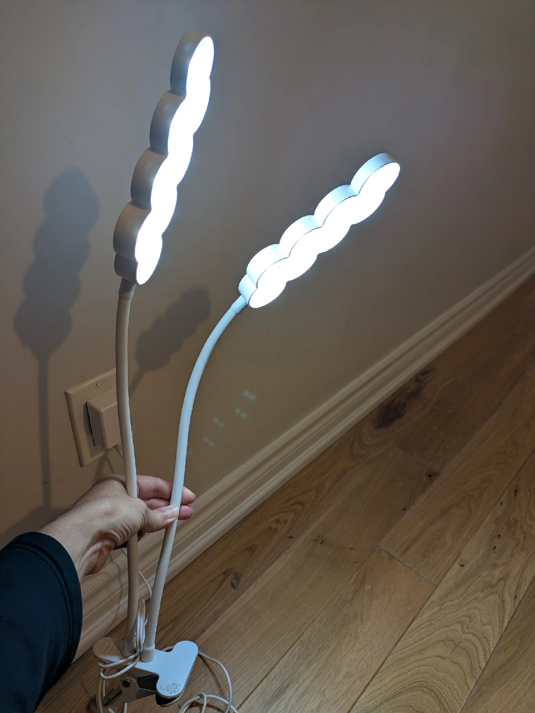 LED Grow Light for Indoor Plants - photo 2