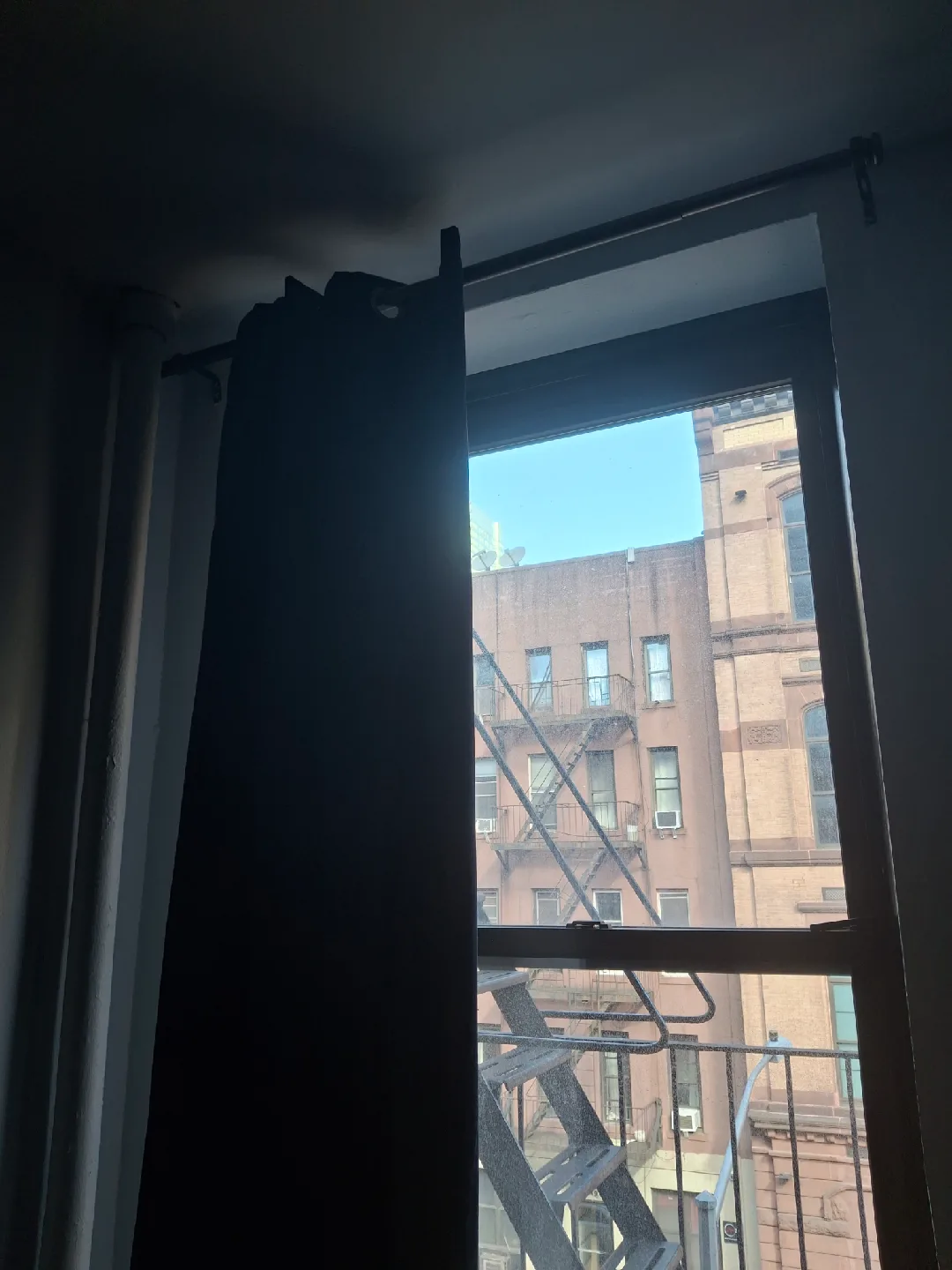 3 curtains with mounting image indicator(2)