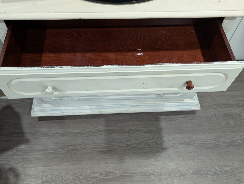 White Wooden 3-Drawer Chest – Great Storage, Classic Look! - photo 2