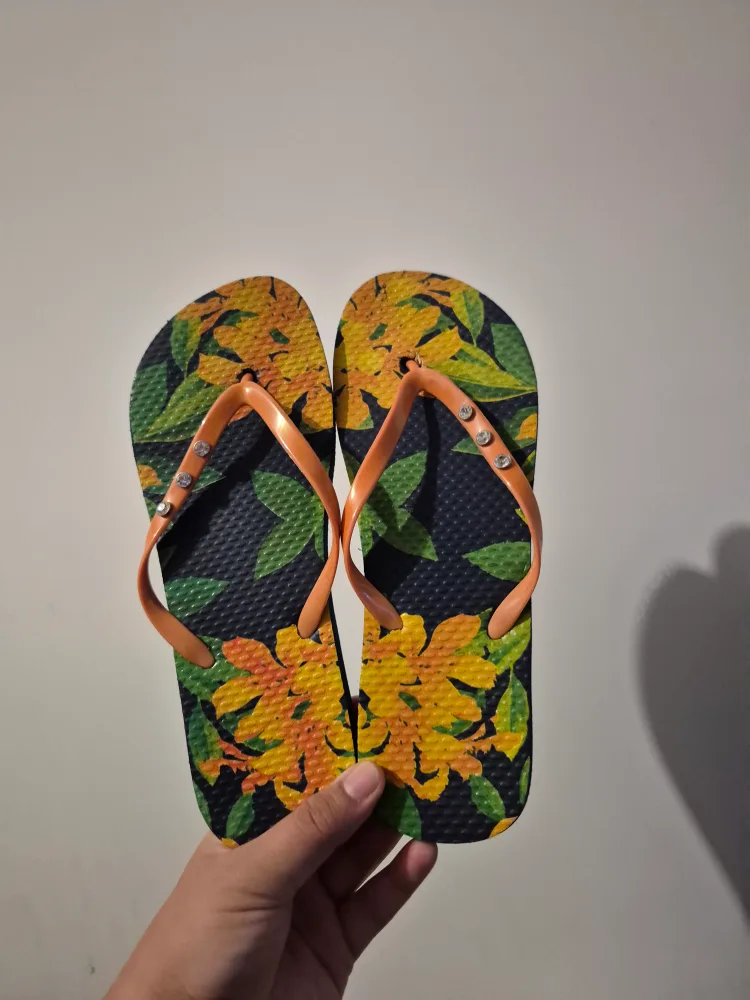 Floral Flip Flops - Size 8 thumbnail