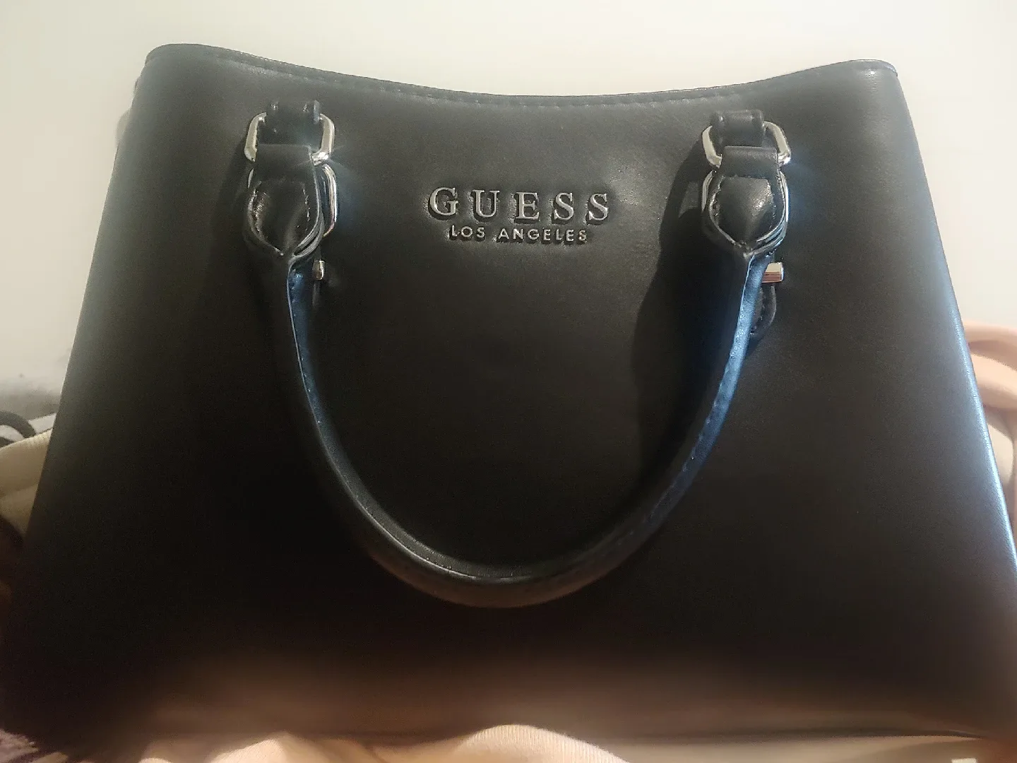 Guess Los Angeles Black Handbag image indicator(4)