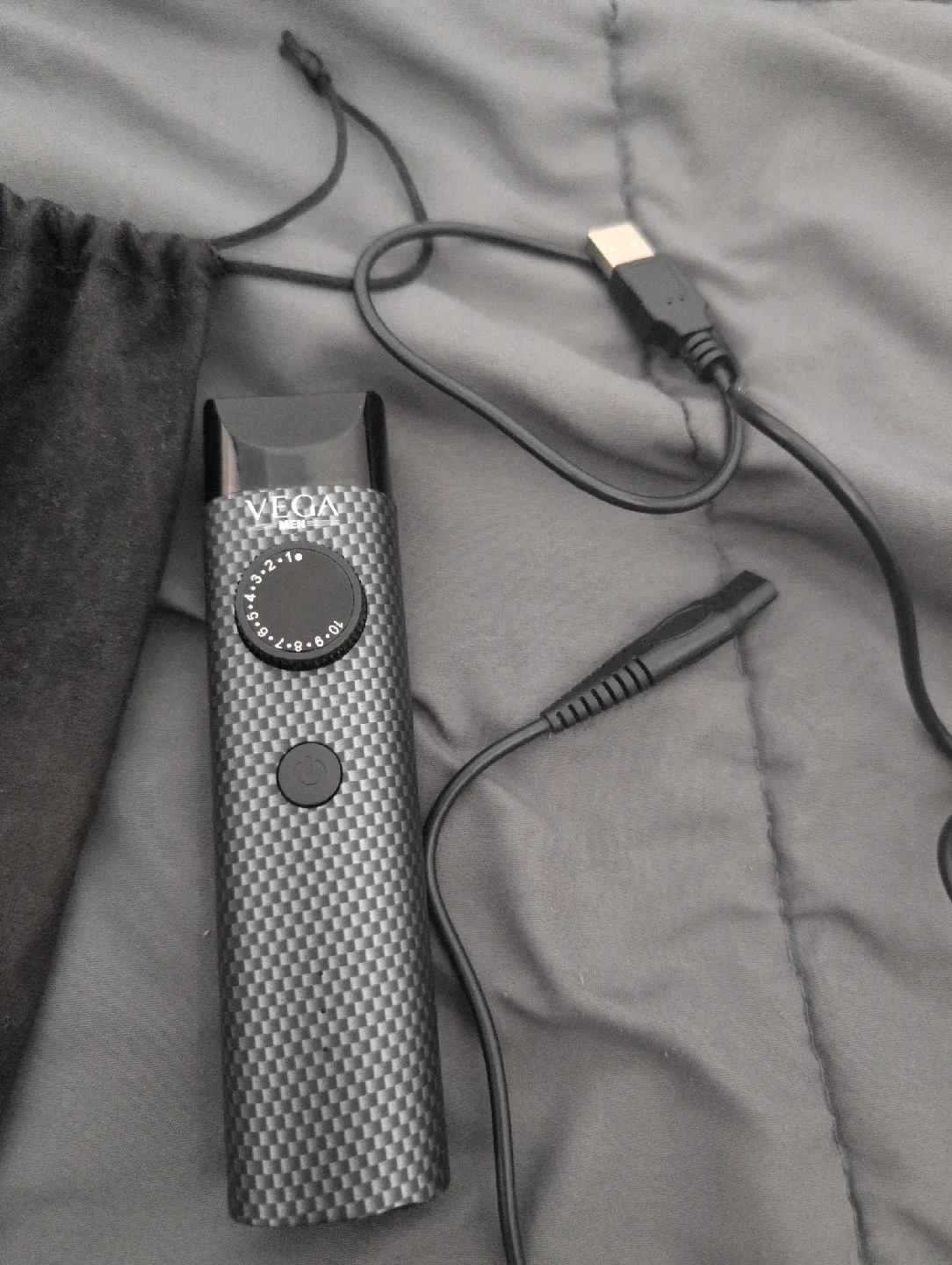 Vega Men Hair Trimmer with Charger image indicator(2)