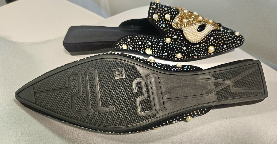 Size 9 Black Embellished Mules - photo 2