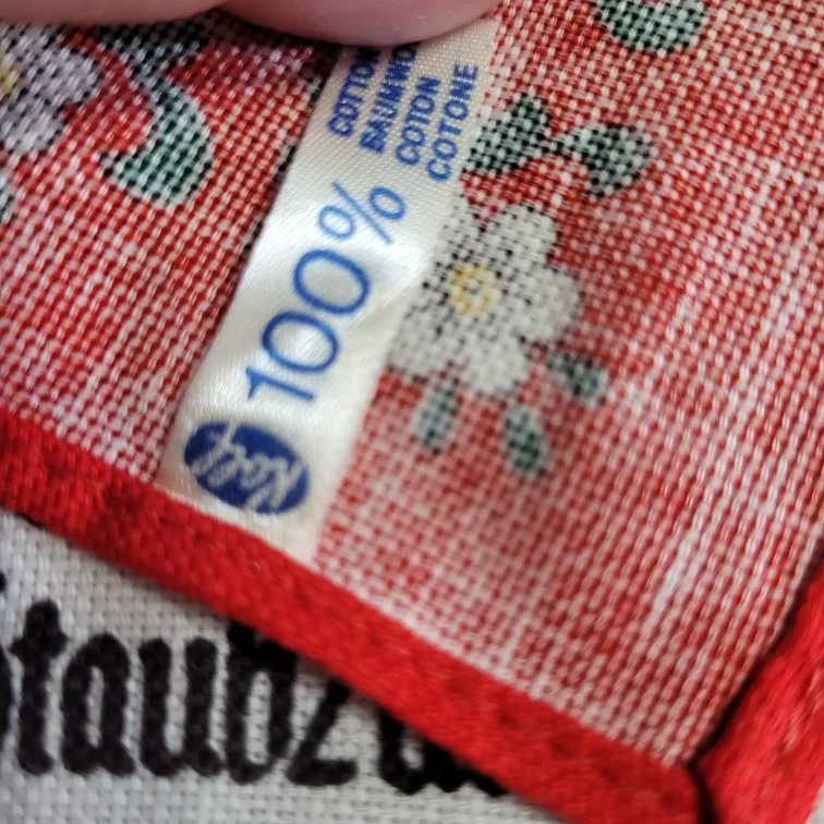 Vintage 23" x 19" Salzburger Nockerl Recipe Red  Tea Towel image indicator(7)