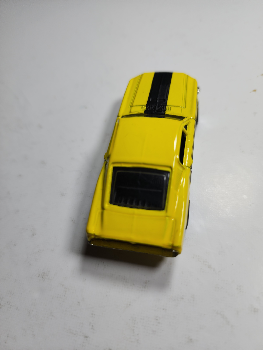 Yellow 1969 Ford Mustang Diecast Model Car - photo 5