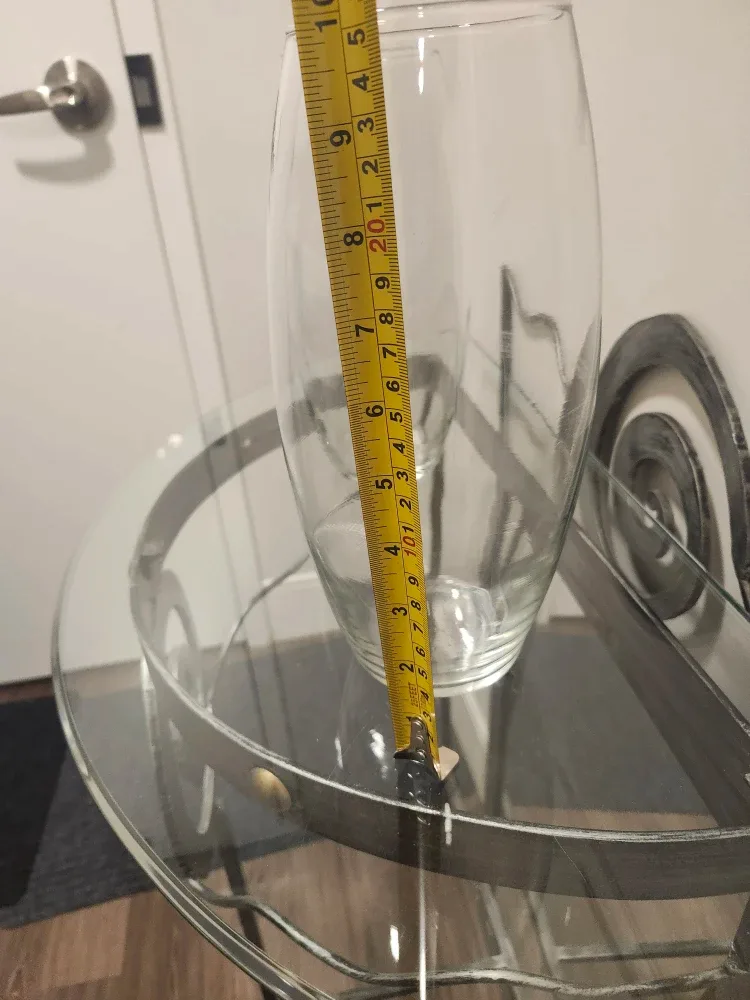 Two Glass Vases image indicator(2)