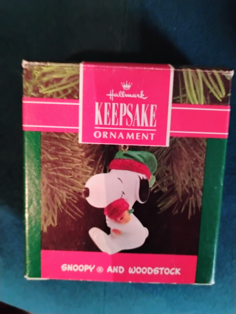 Hallmark Keepsake Snoopy & Woodstock Ornament
