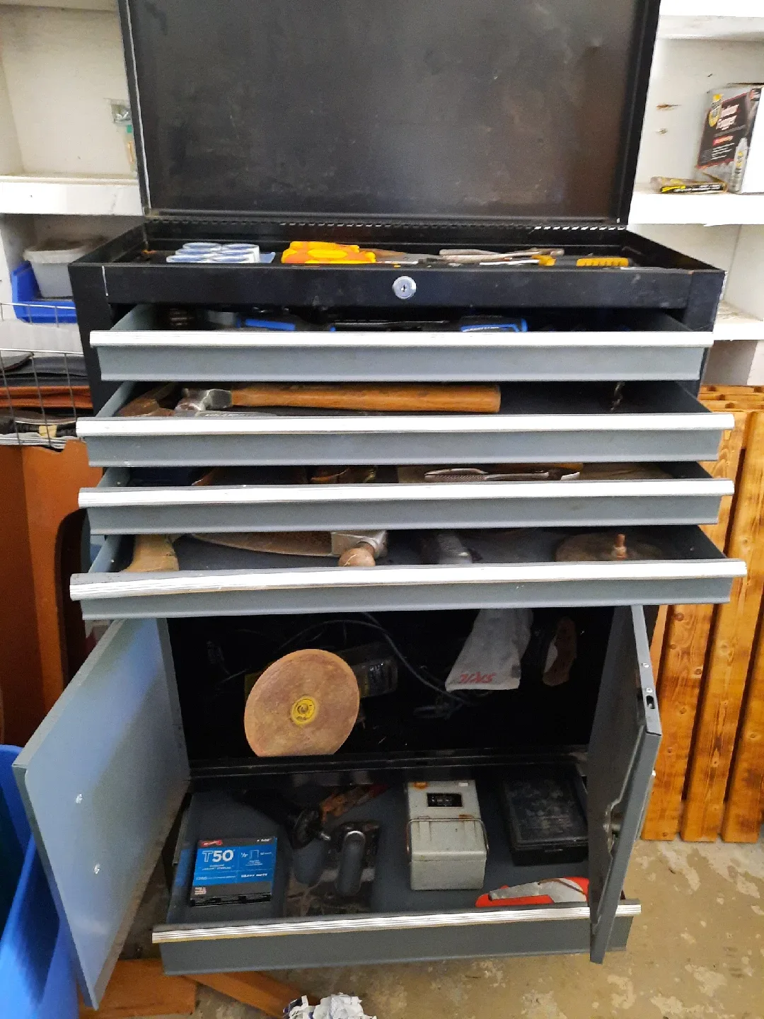 TOOL BOX ON WHEEL image indicator(7)