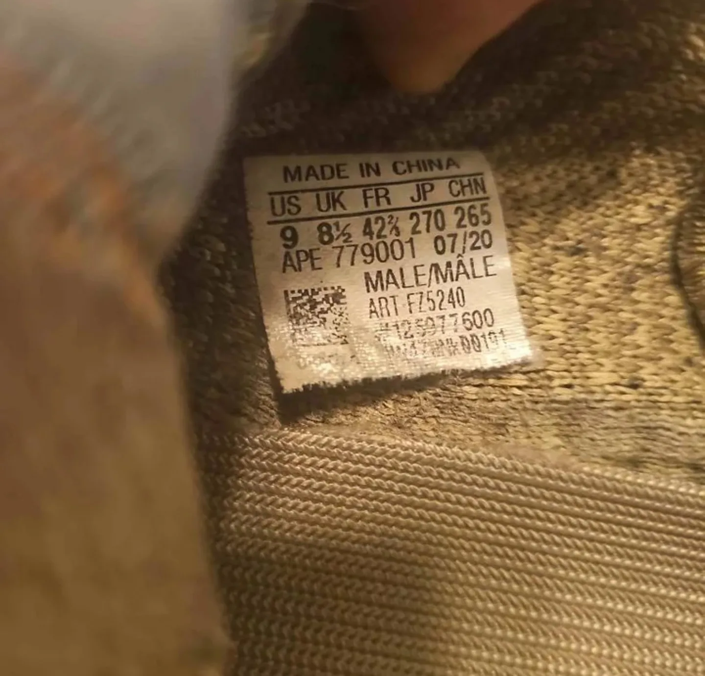 Adidas Yeezy Boost 350 V2 Earth Size 9 image indicator(7)