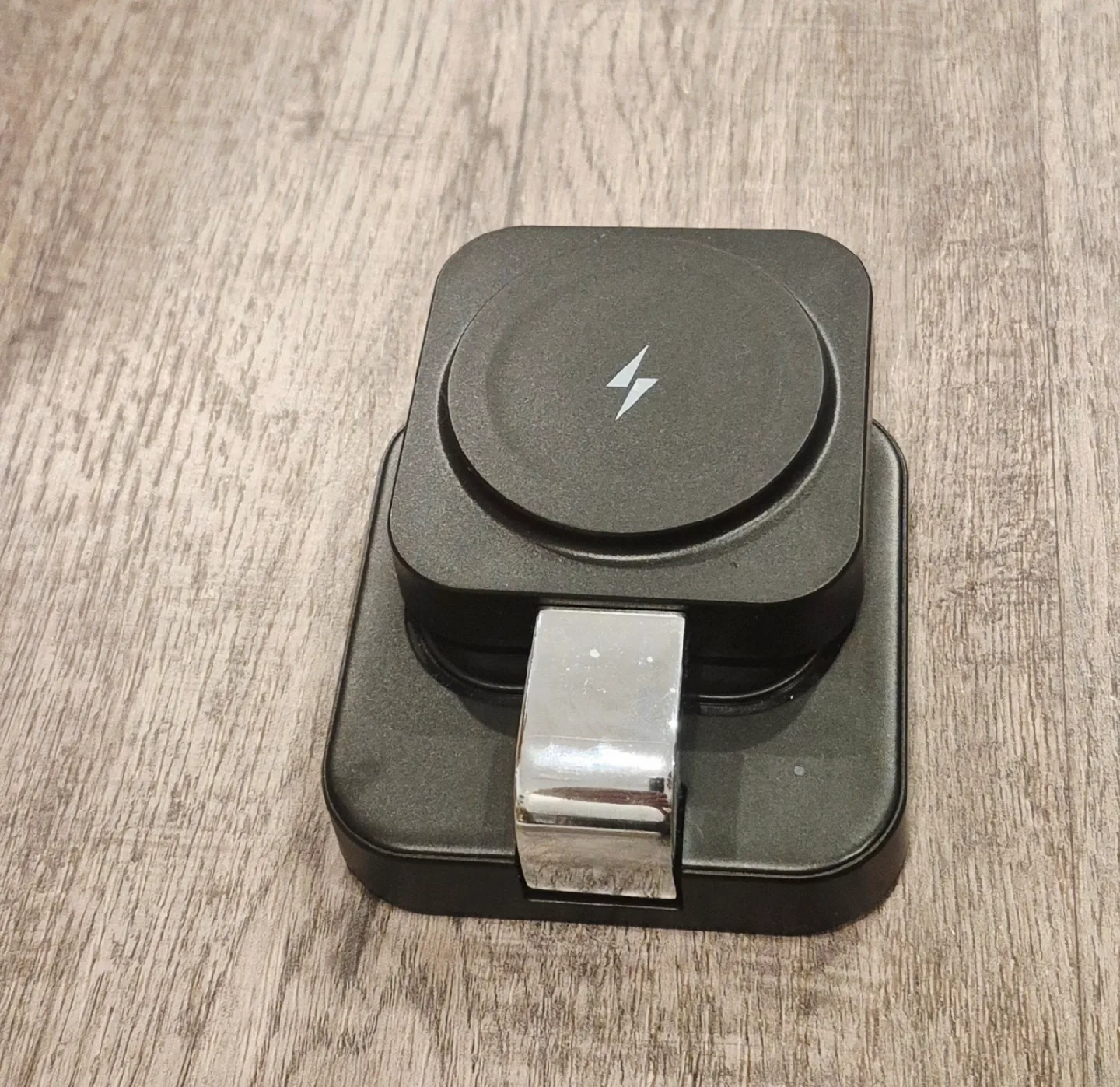 3-in-1 Foldable Wireless Charger Stand - Portable image indicator(6)