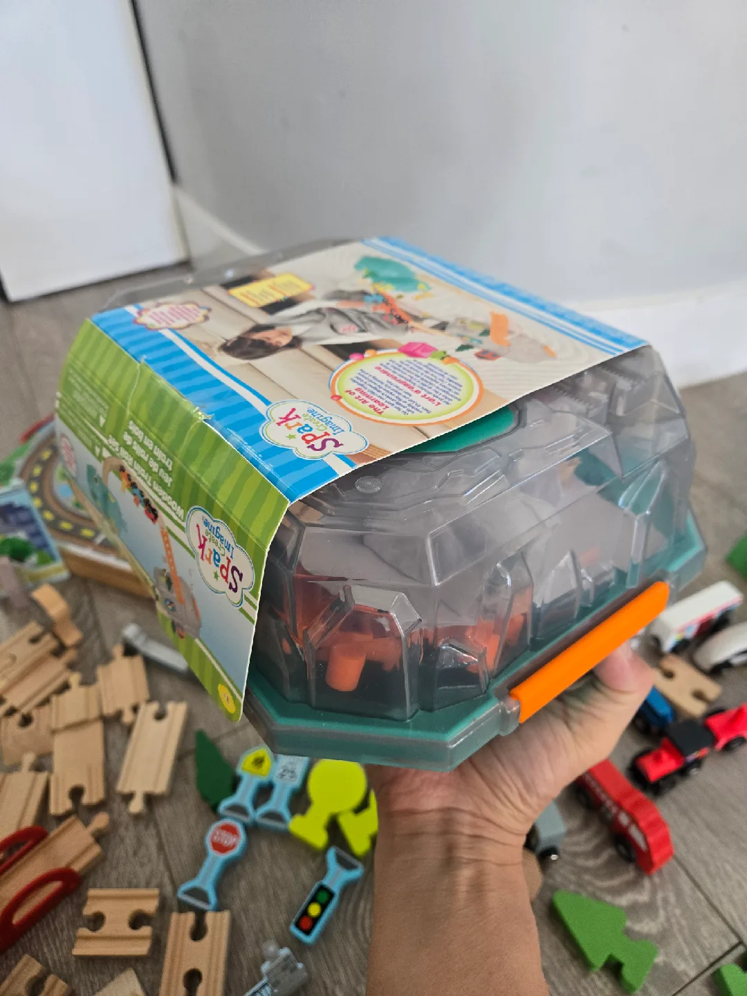 Kids train track toy set image indicator(9)