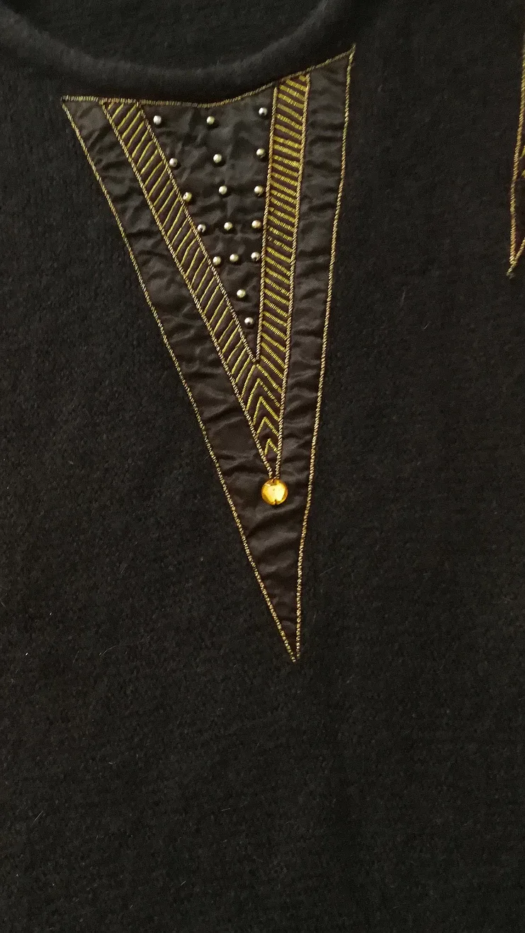 Vintage Black Sweater size XS-S image indicator(2)