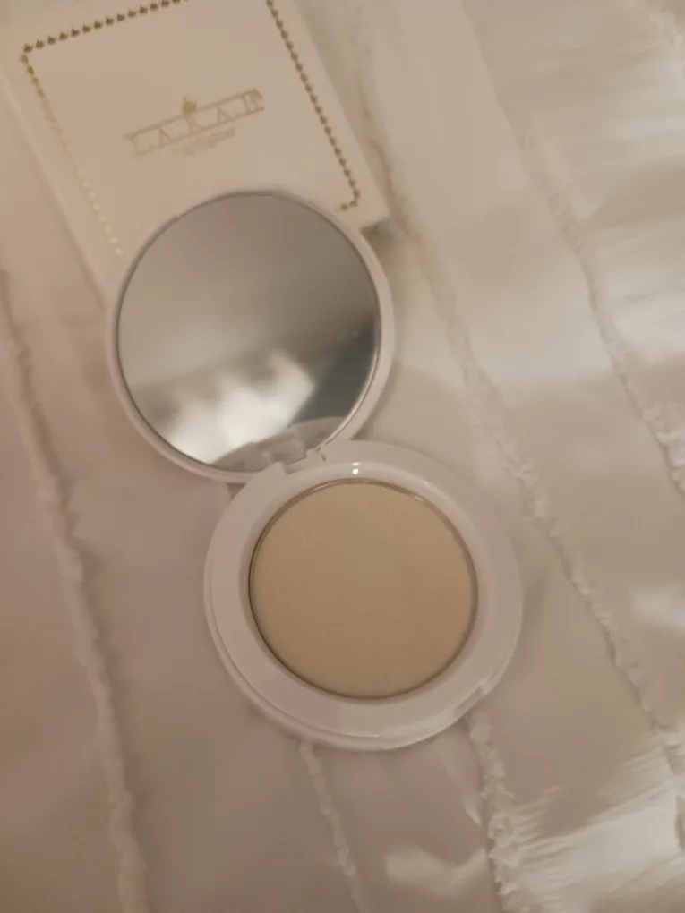 F.A.R.A.H Highlighter - Zahra's Light Collection image indicator(2)